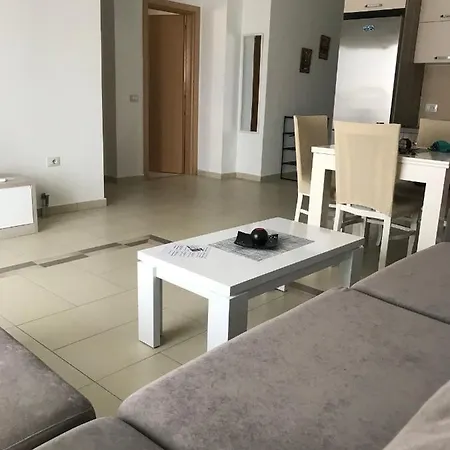 Jasmine Apartment *